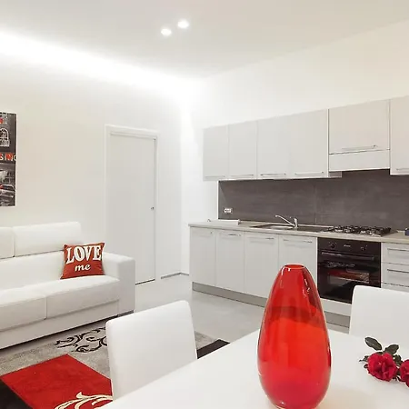 Lovely In With Kitchen Holiday home *